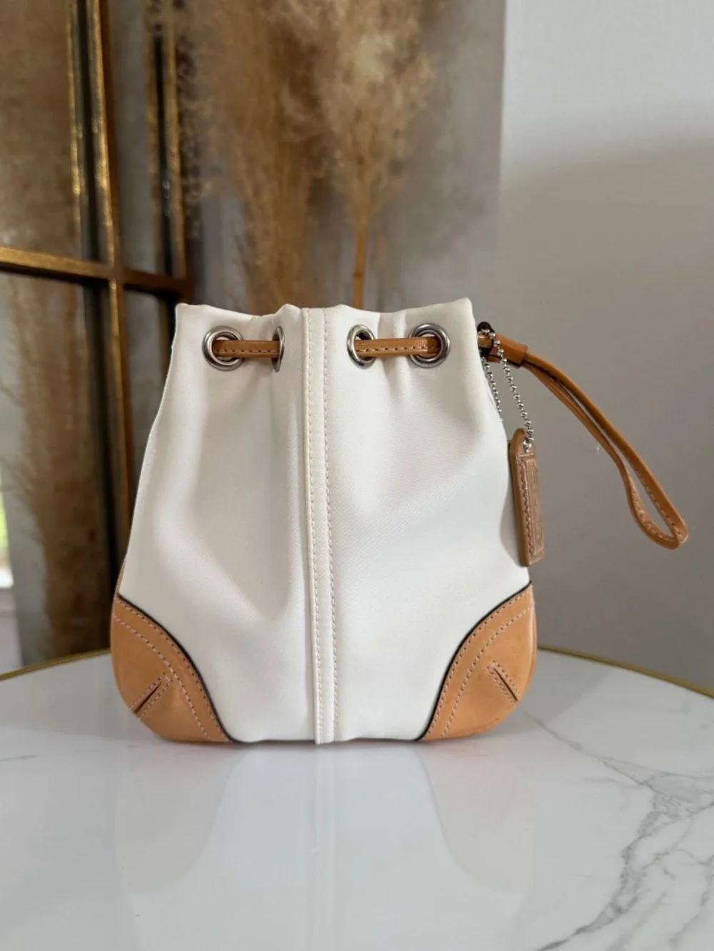 Coach Vintage Y2K Ivory British Tan Mini Drawstring Pouch Wristlet Bag 8669 Rare